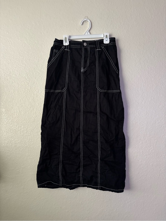 Forever 21 Dresses & Skirts - Forever 21 Black Maxi Skirt with White Contrast Stitching